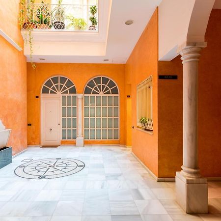 Behouse Cuna Seville Luaran gambar