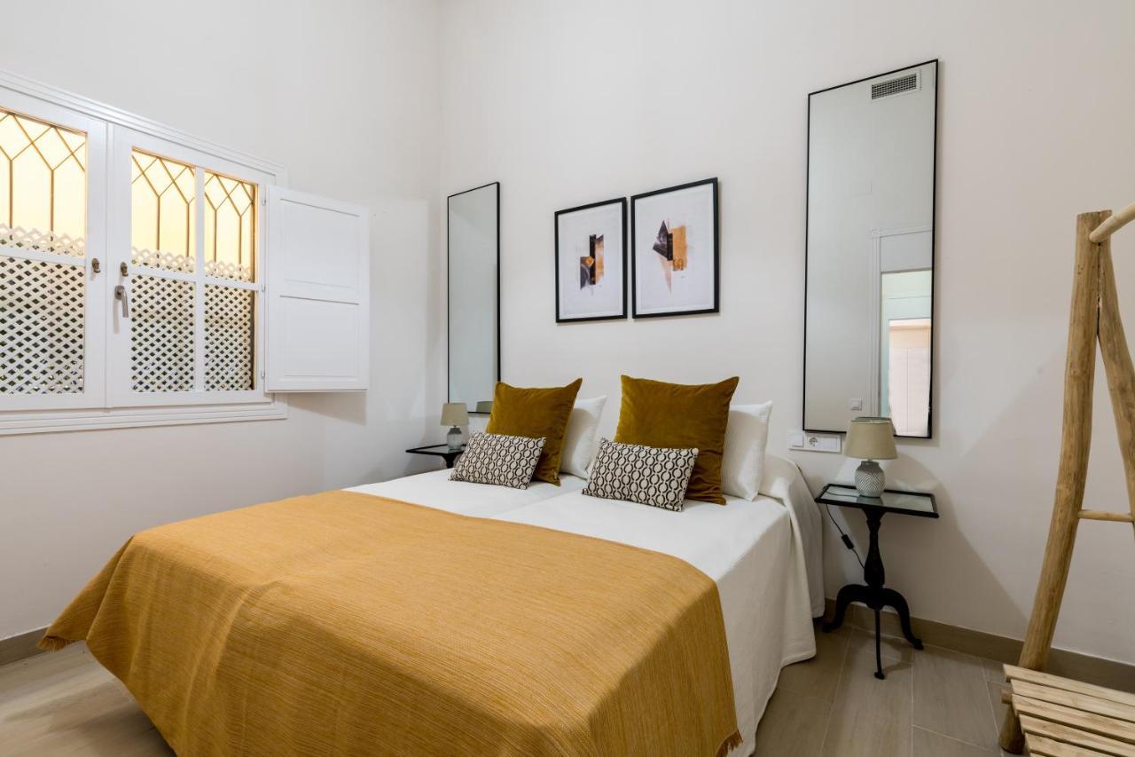 Behouse Cuna Seville Luaran gambar