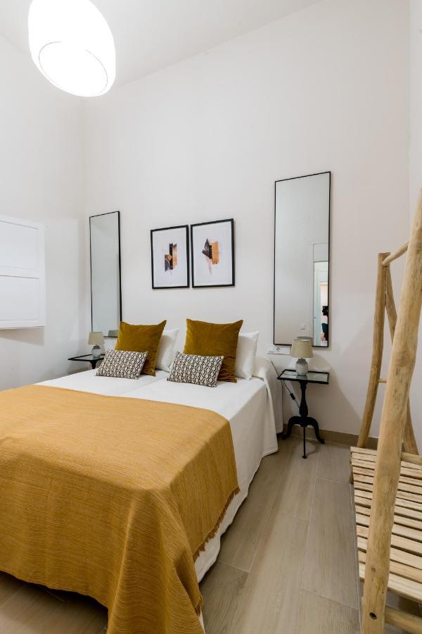 Behouse Cuna Seville Luaran gambar