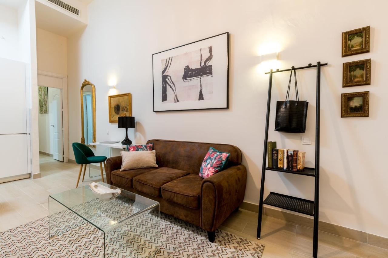 Behouse Cuna Seville Luaran gambar